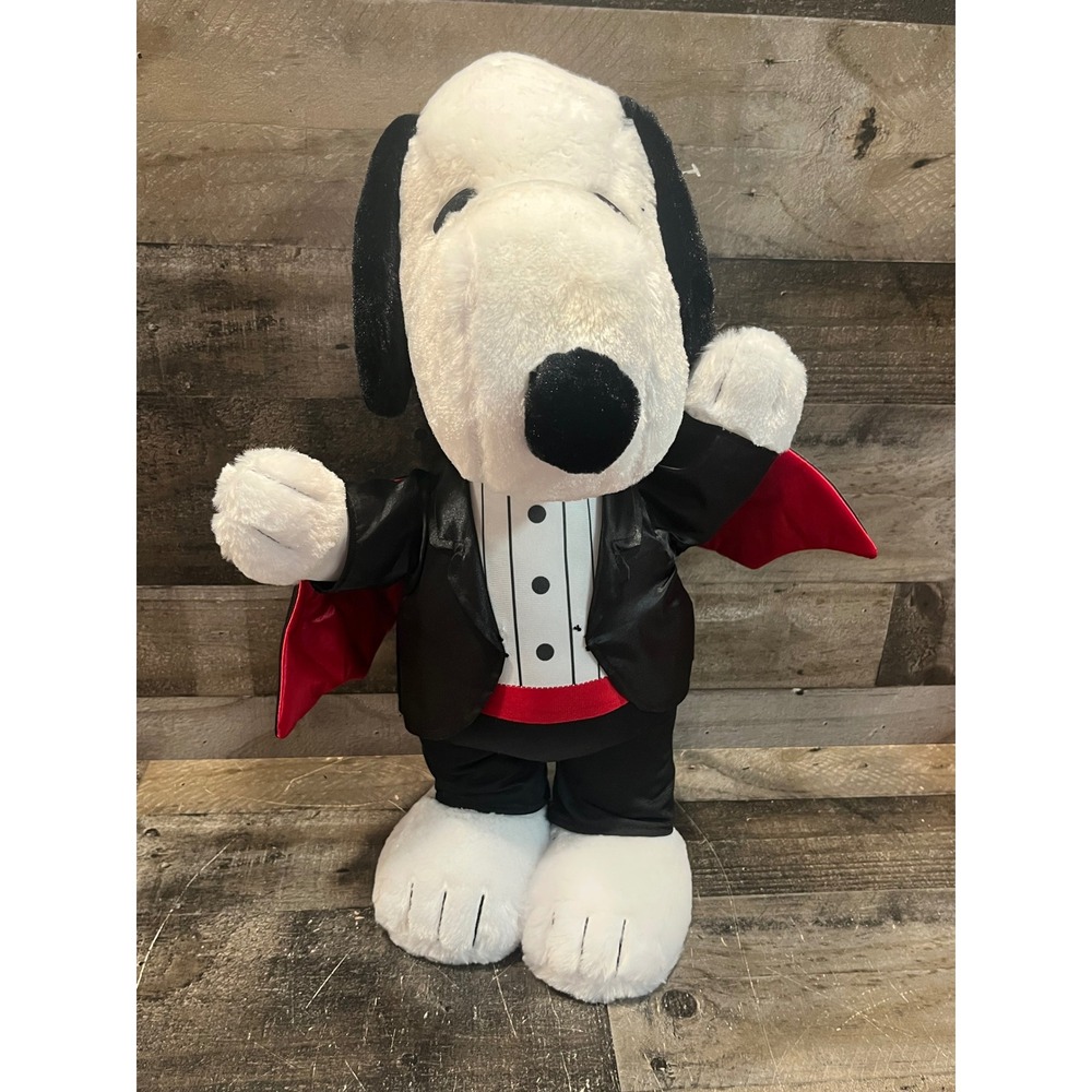 Peanuts Snoopy Vampire Dracula Halloween Plush 2019 Gemmy Door Greeter 21"